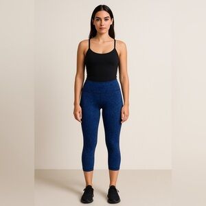 Lululemon Blue Patterned Cropped Leggings – Size 4